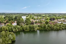 The Worple, Wraysbury, TW19 photo 2