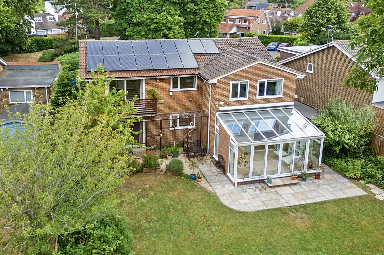 The Worple, Wraysbury, TW19 photo 8