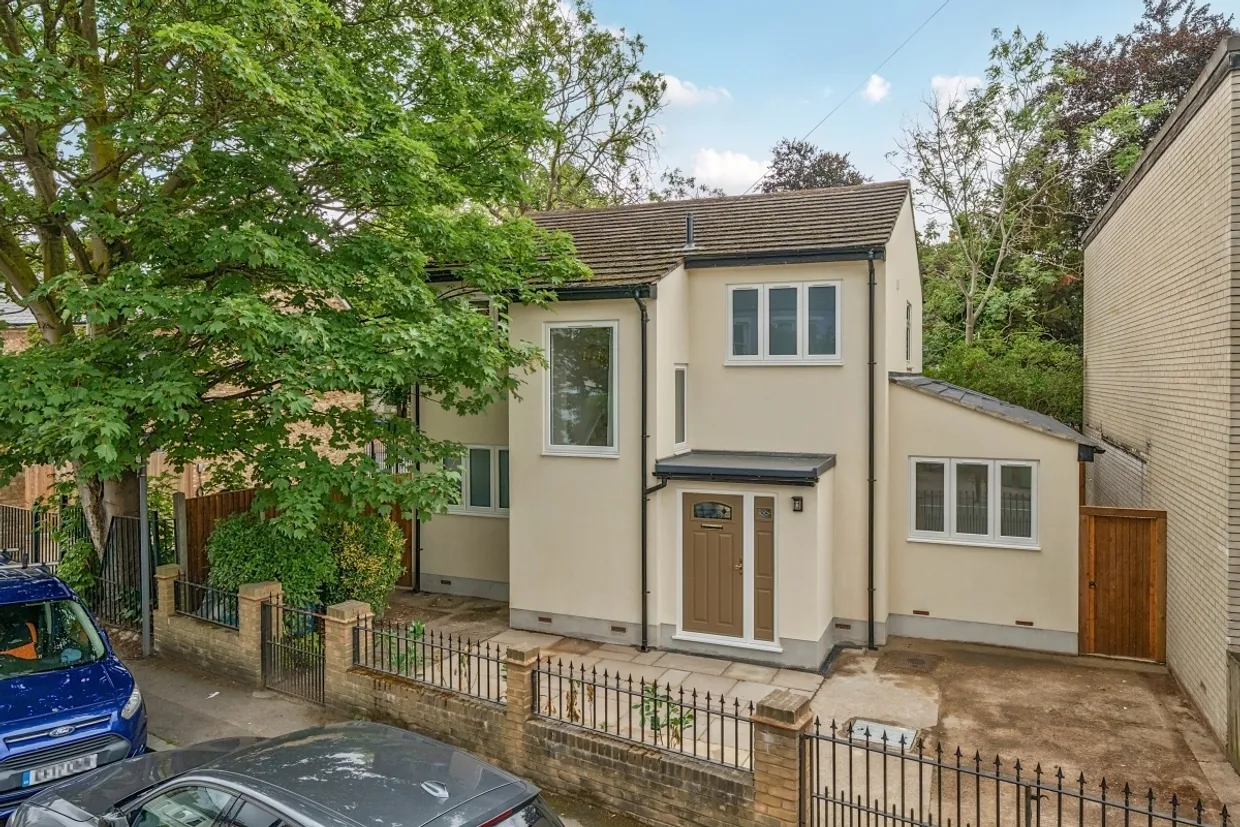 Shooters Hill Road SE3 photo 2