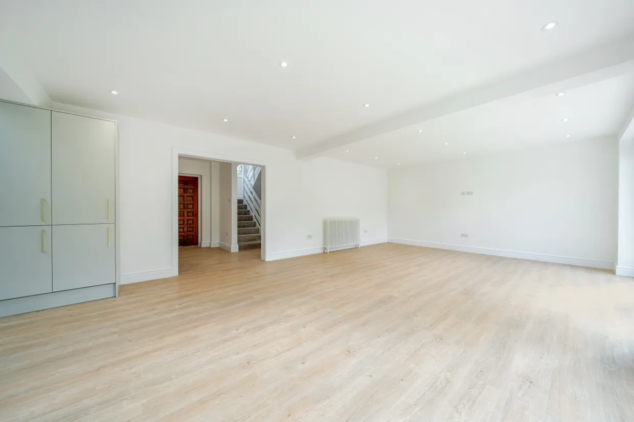 Shooters Hill Road SE3 photo 7