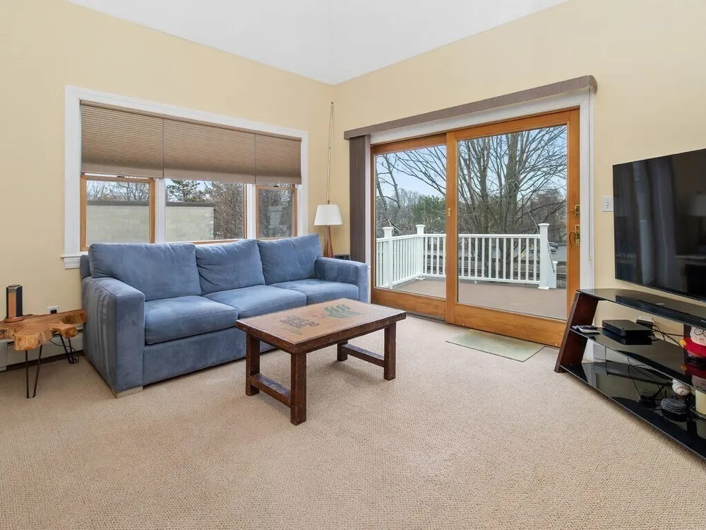 110 Harvard St, Waltham, MA 02453