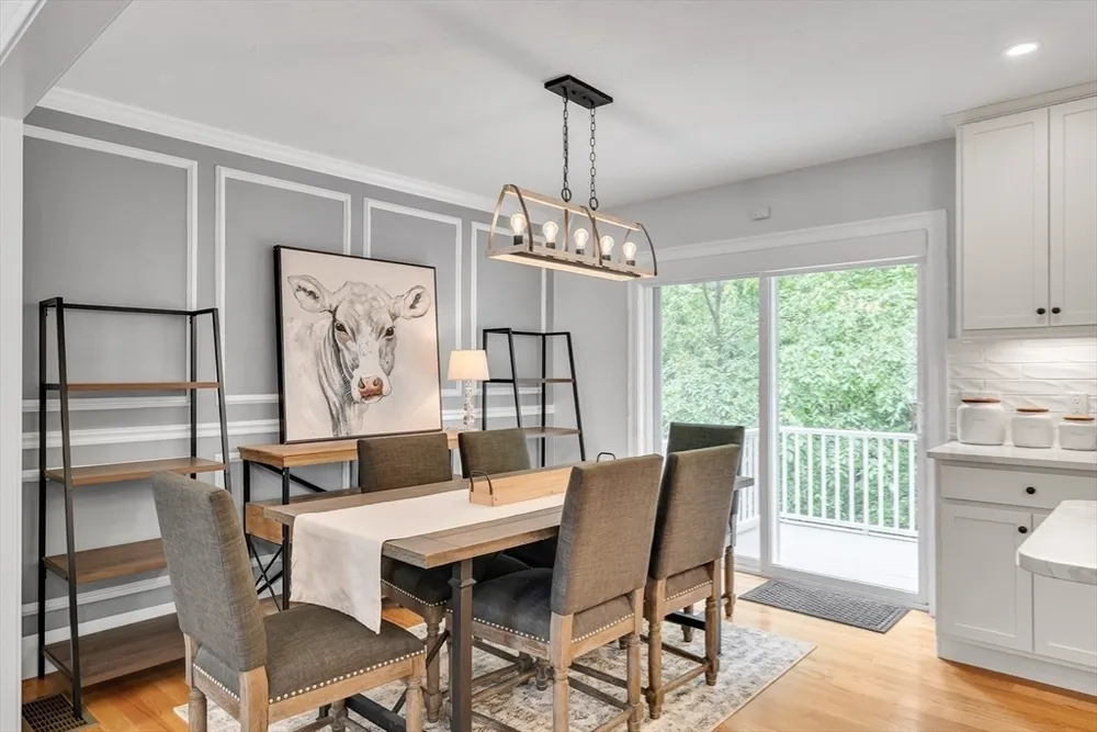 39 Staples St, Billerica, MA 01821