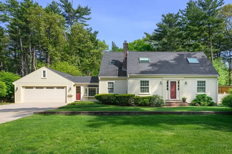 494 Cushing St, Hingham, MA 02043