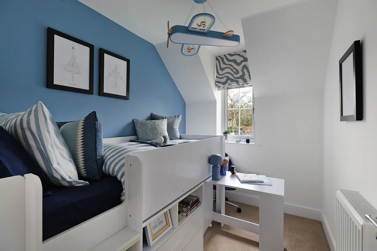 Burstow Grove, Off Haroldslea Drive, Horley, Surrey, RH6
