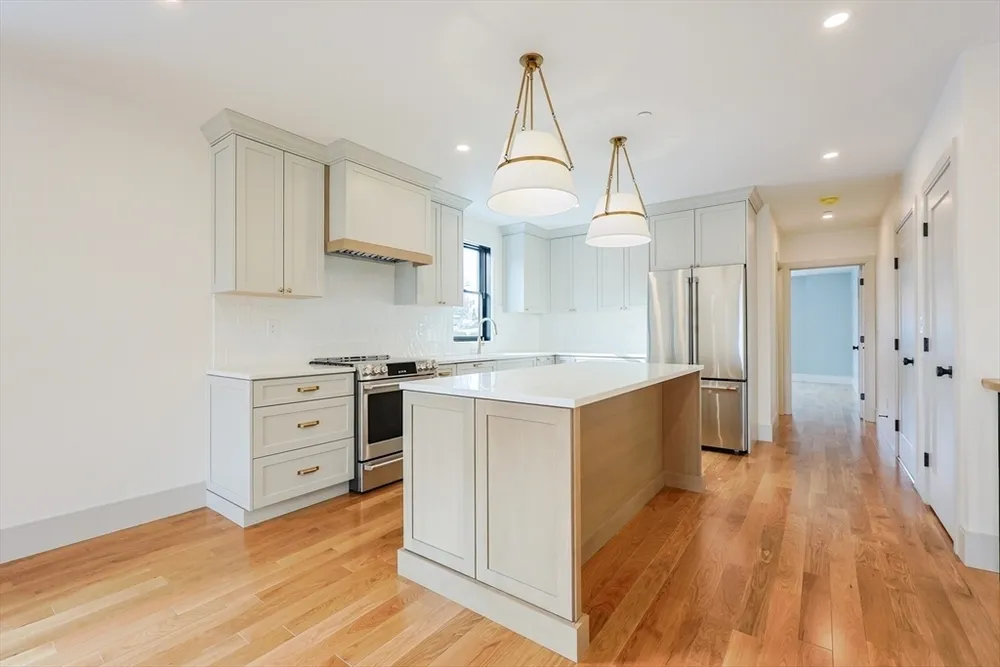 68 Rowe St, Boston, MA 02131