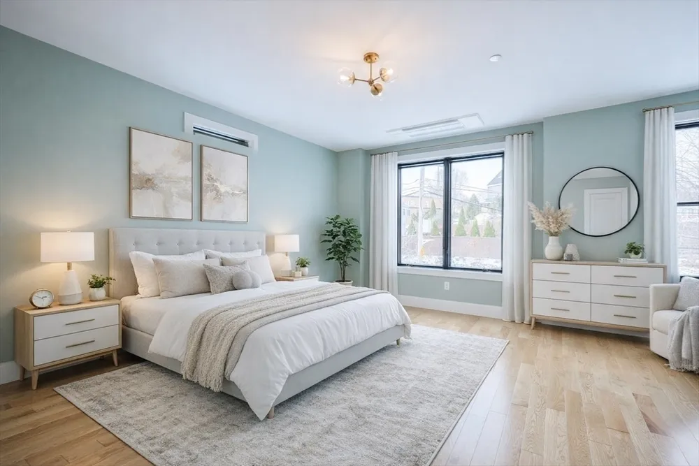 68 Rowe St, Boston, MA 02131