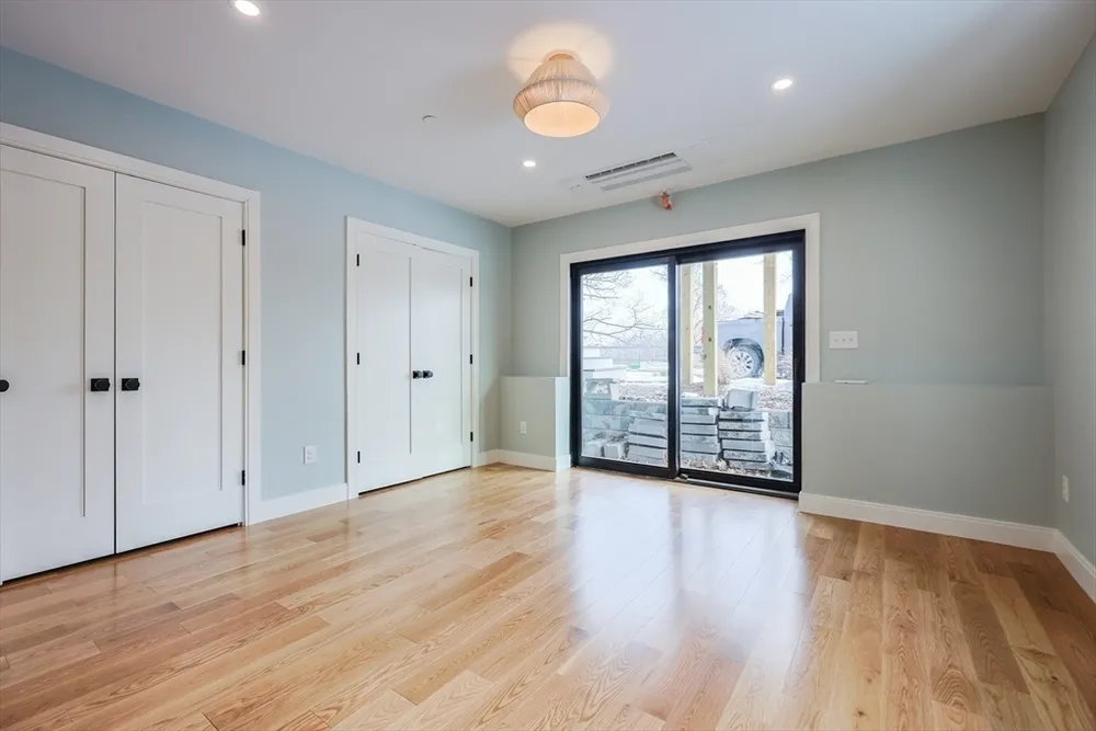 68 Rowe St, Boston, MA 02131