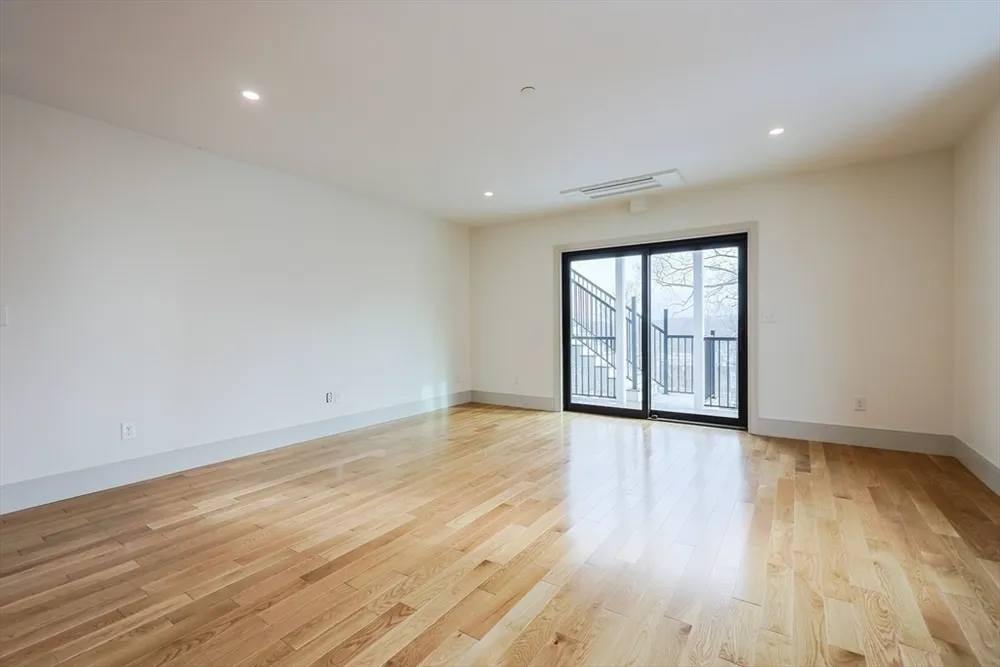 68 Rowe St, Boston, MA 02131