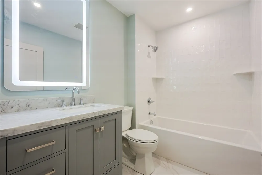 68 Rowe St, Boston, MA 02131