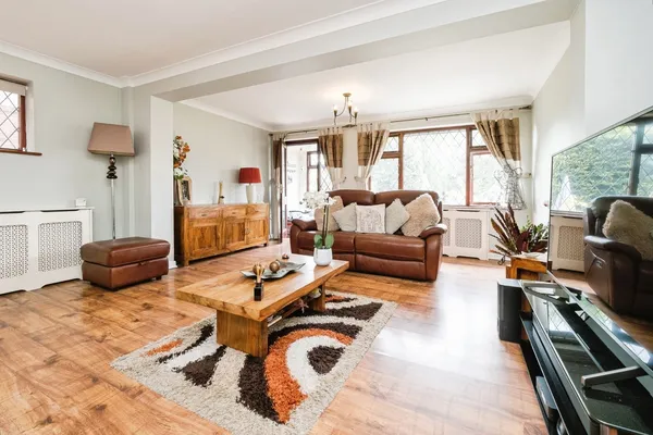 Acacia Gardens, Upminster, RM14