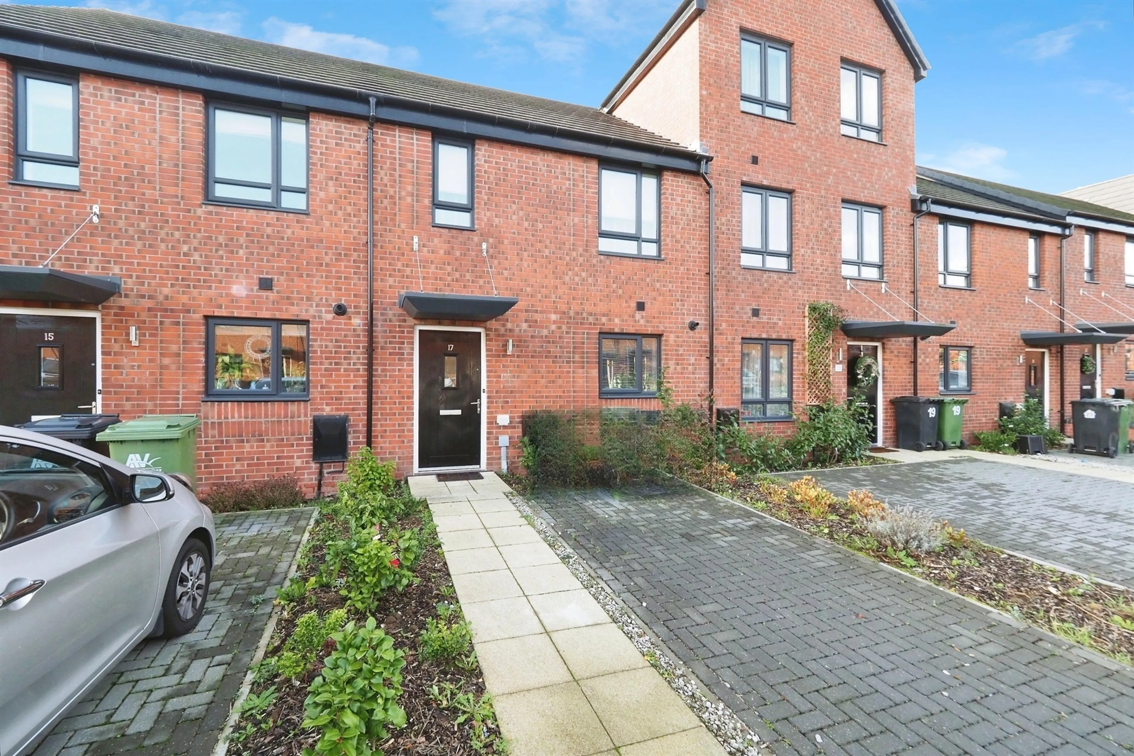 Property photo 0