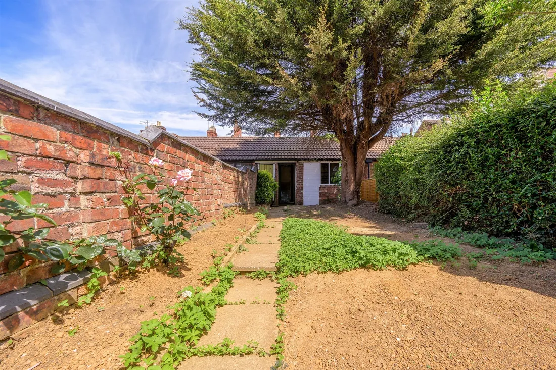Property photo 11