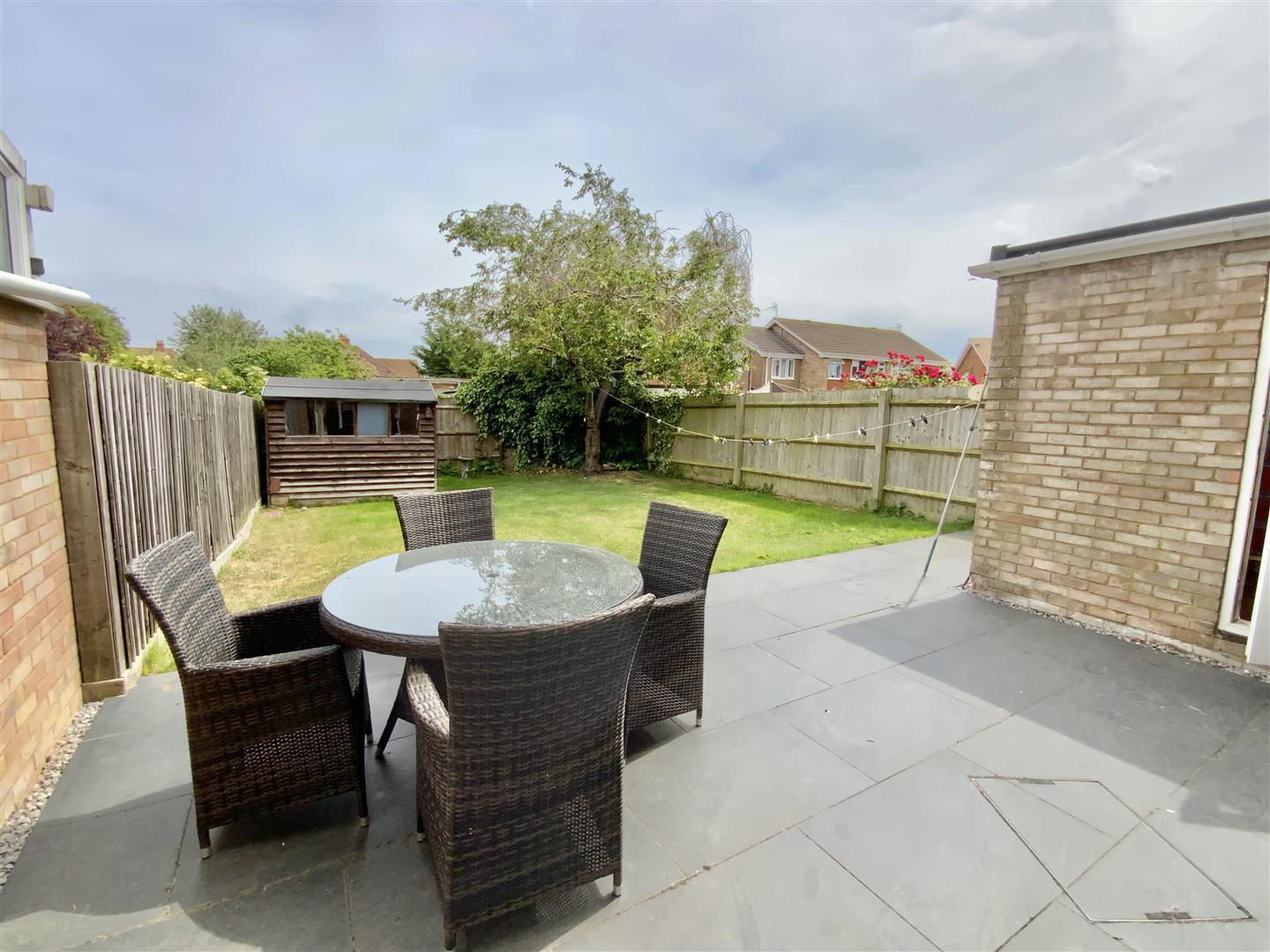 Elm Drive, Deanshanger, Milton Keynes Image 11