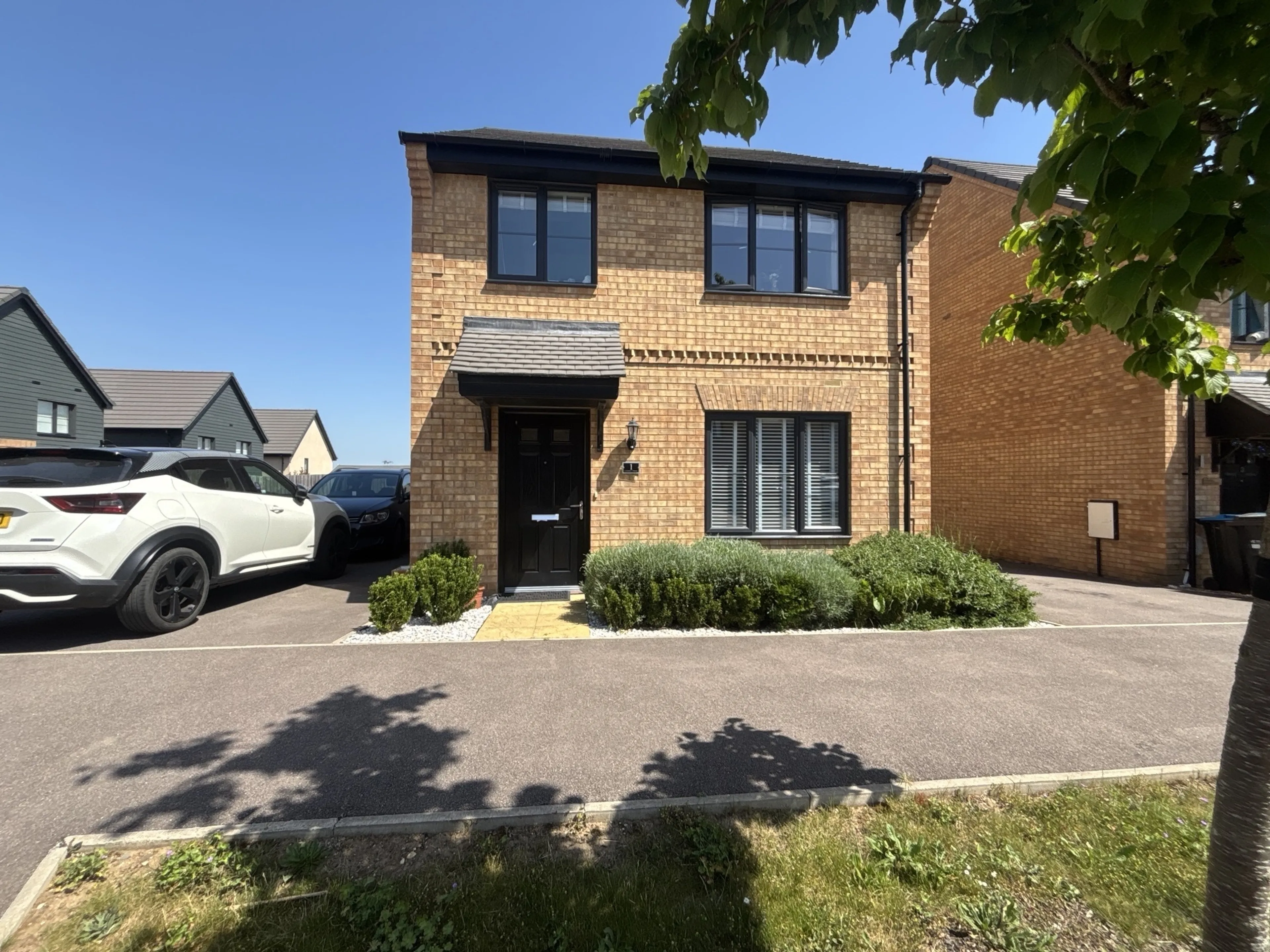 Property photo 0