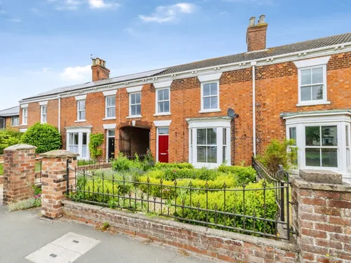 Willingham Road, Market Rasenphoto