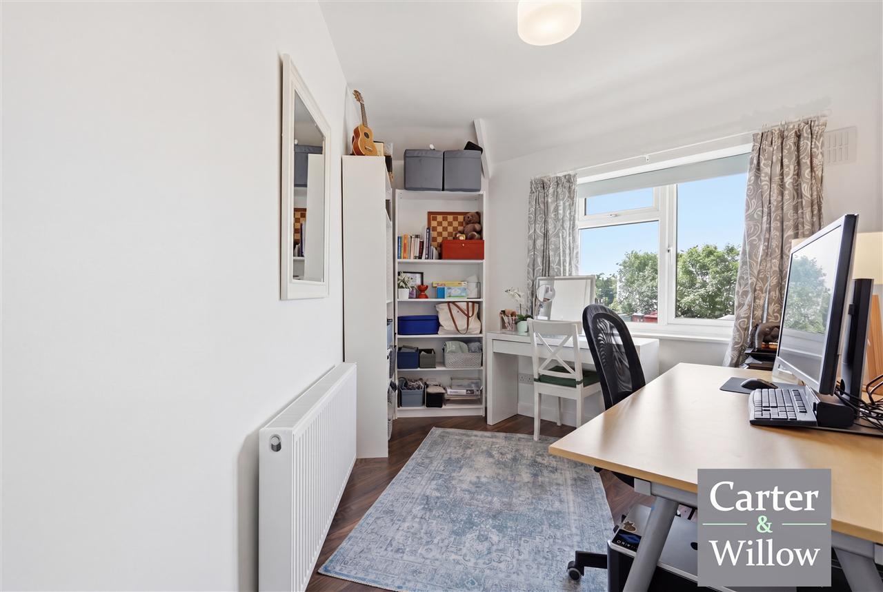 Cartwright Road, Dagenham, Essex Image 18