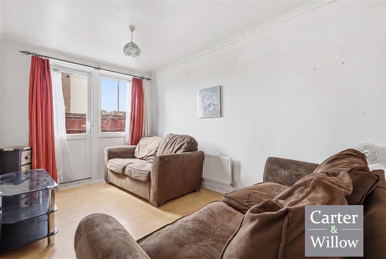 Bradwell Avenue, Essex Image 6