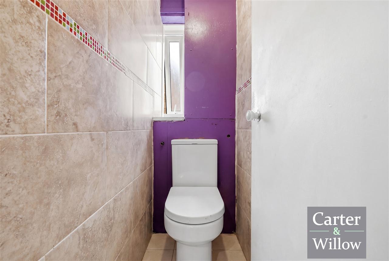Bradwell Avenue, Essex Image 12