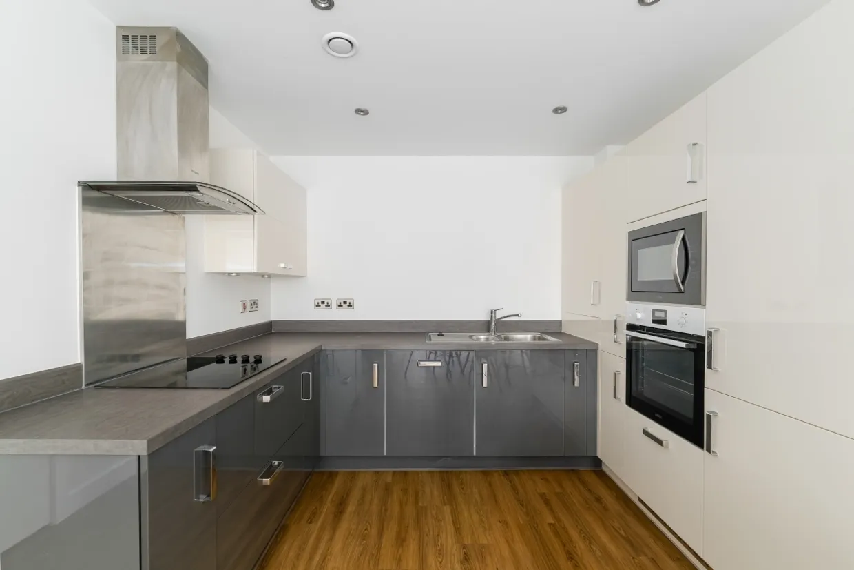 Orwell Court, Jerrard Street SE13 photo 2