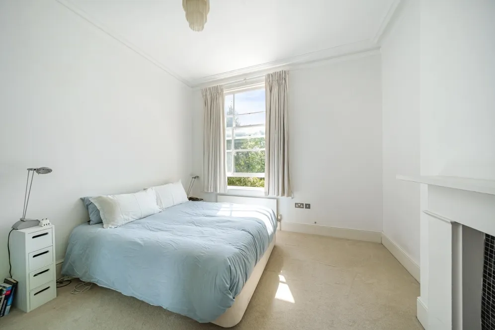 King Henrys Road London NW3 photo 7