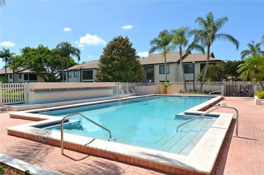 3866 59th Ave W, Bradenton, FL 34210