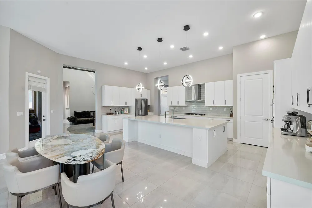 9245 W Parkland Bay Trail, Parkland, FL 33076