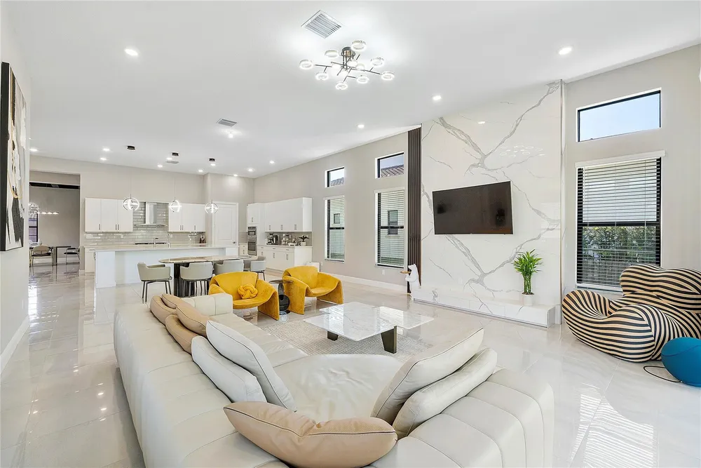 9245 W Parkland Bay Trail, Parkland, FL 33076