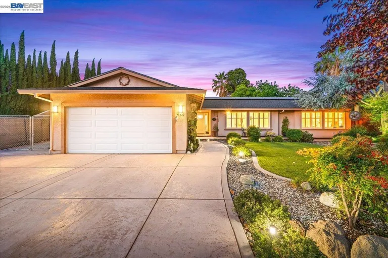 960 Kern Ct, Livermore, CA 94551