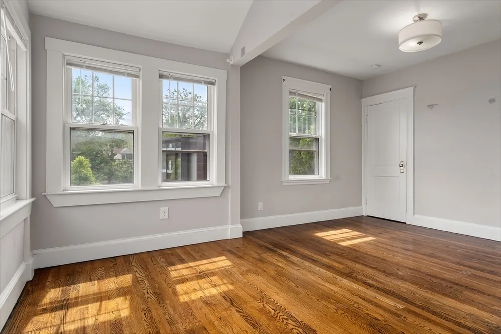 5 Fenno St, Cambridge, MA 02138