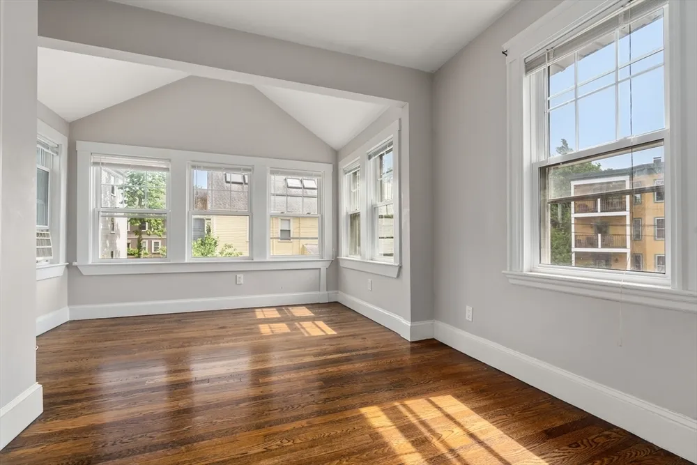 5 Fenno St, Cambridge, MA 02138