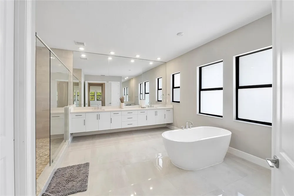 9245 W Parkland Bay Trail, Parkland, FL 33076