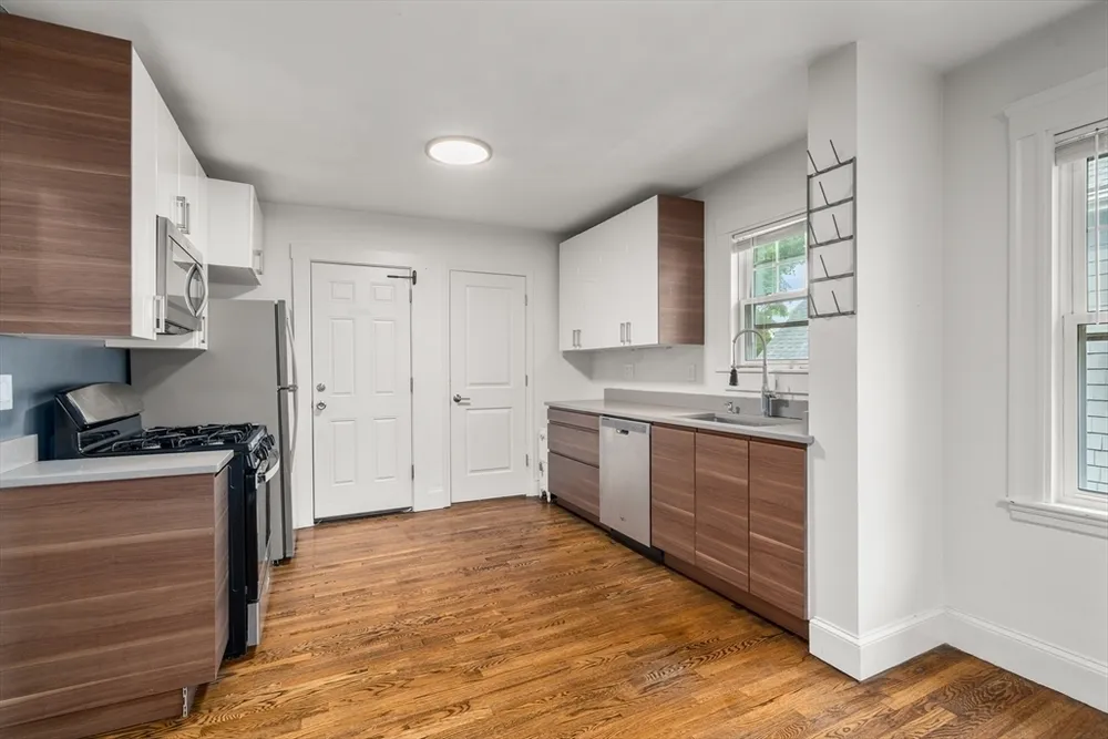 5 Fenno St, Cambridge, MA 02138