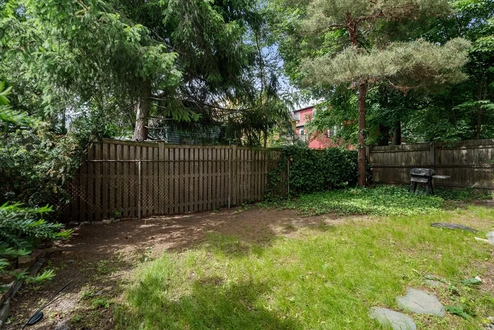 5 Fenno St, Cambridge, MA 02138