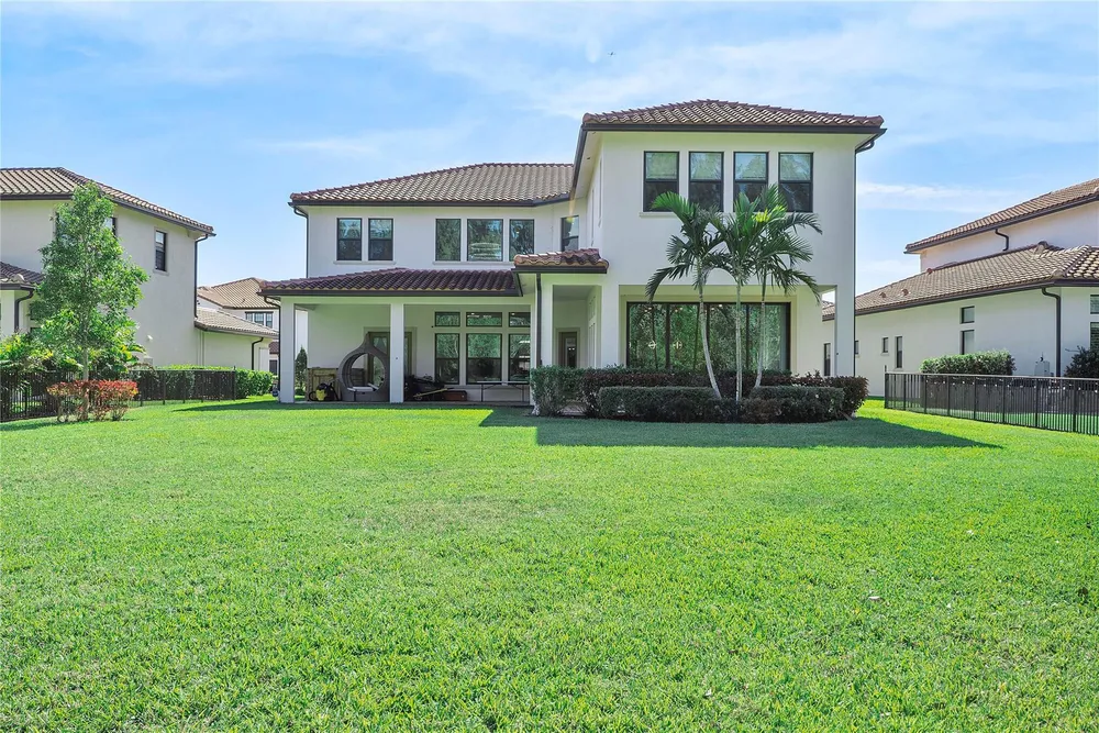 9245 W Parkland Bay Trail, Parkland, FL 33076