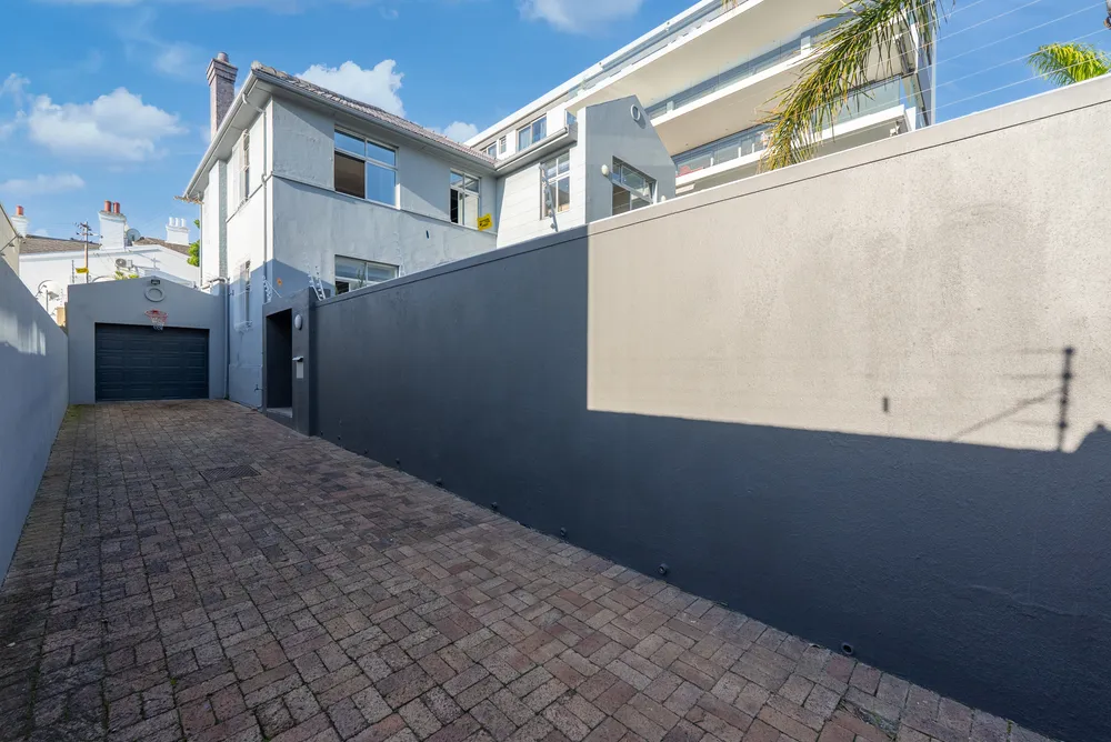 South Africa, Western Cape, Bantry Bay, Portman Road, 9