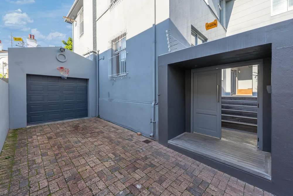 South Africa, Western Cape, Bantry Bay, Portman Road, 9