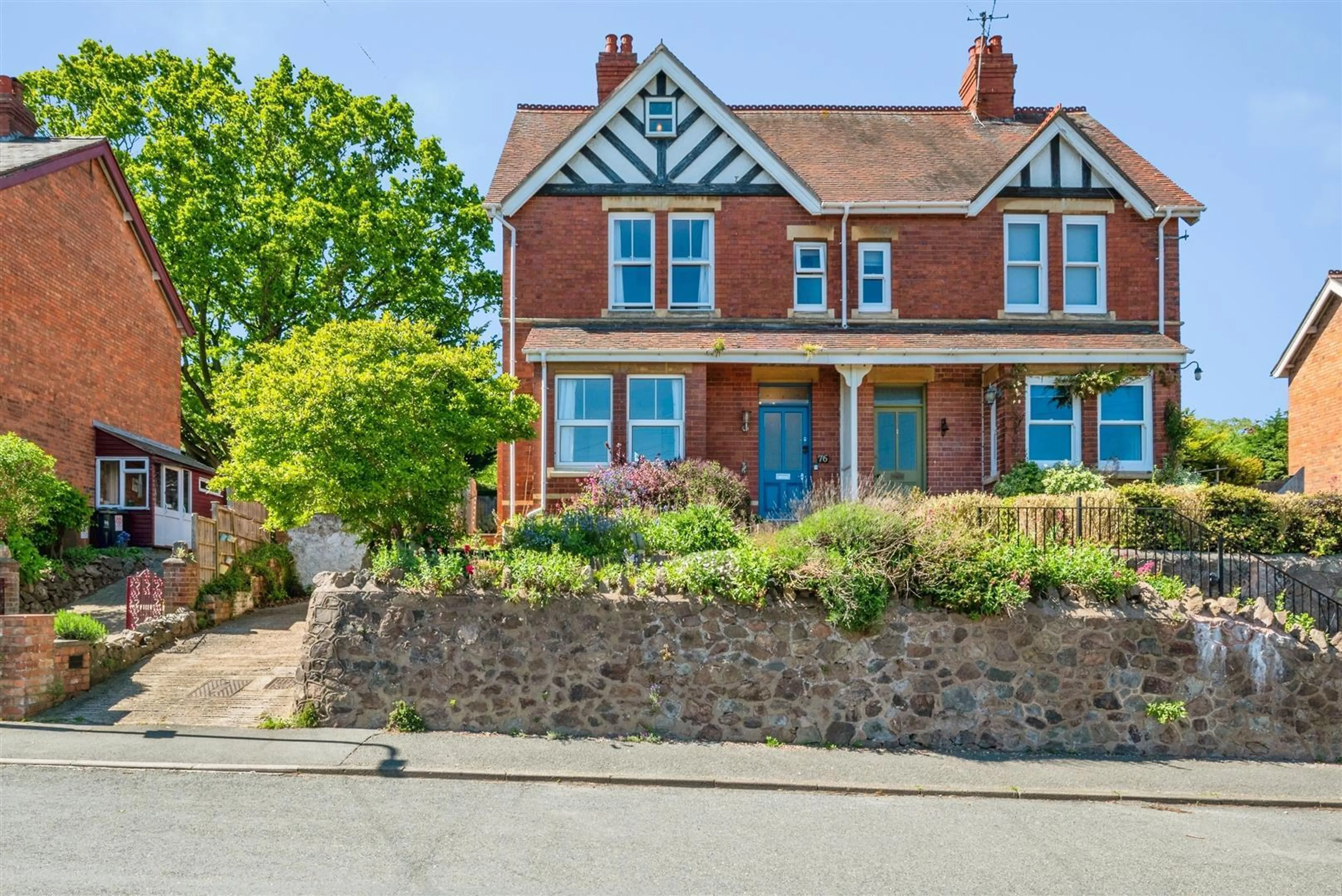 Property photo 0