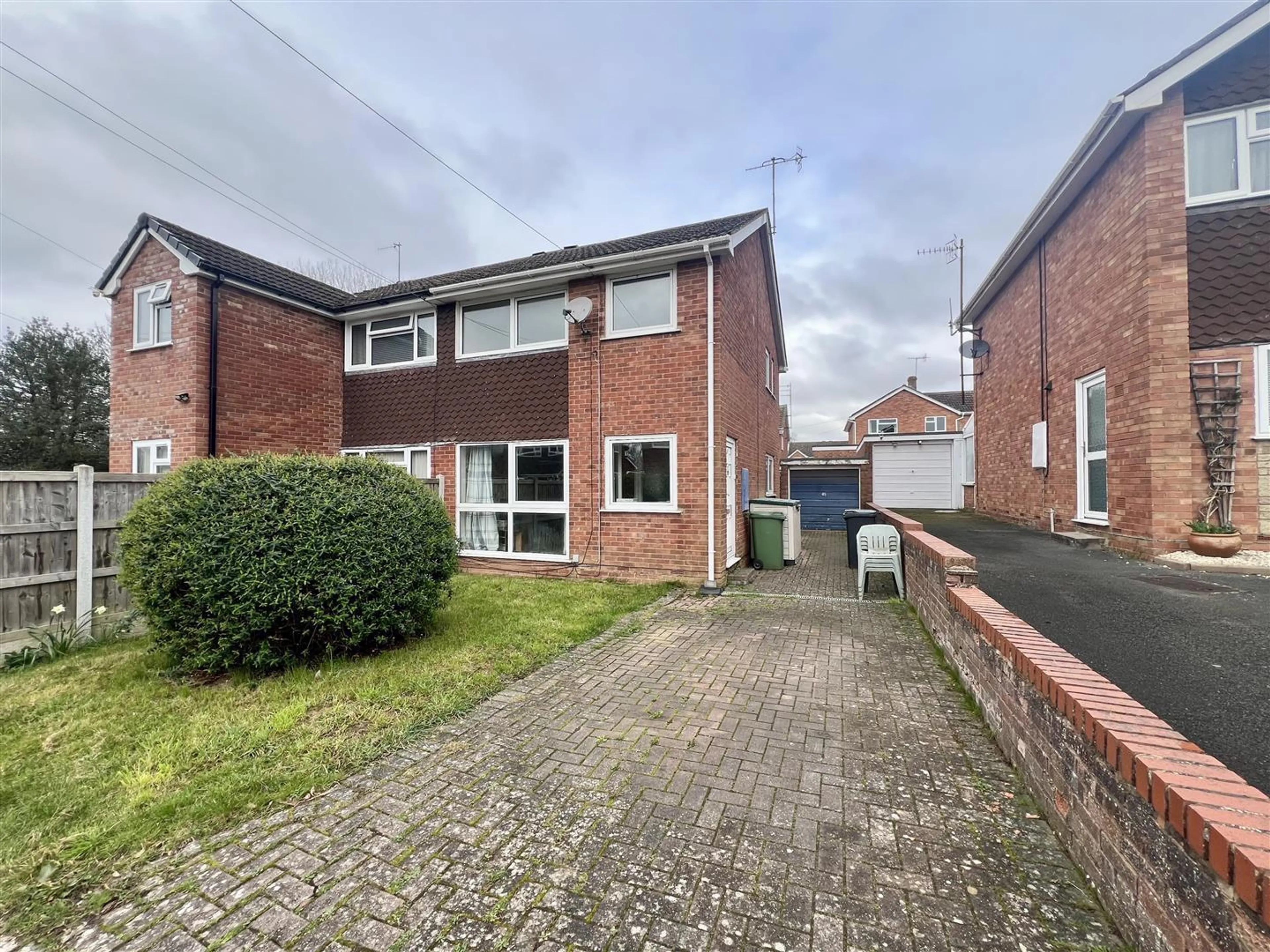 Property photo 0