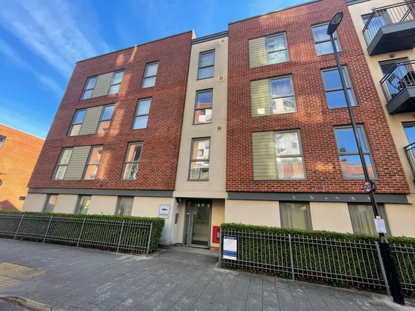John Thornycroft Road, Woolston