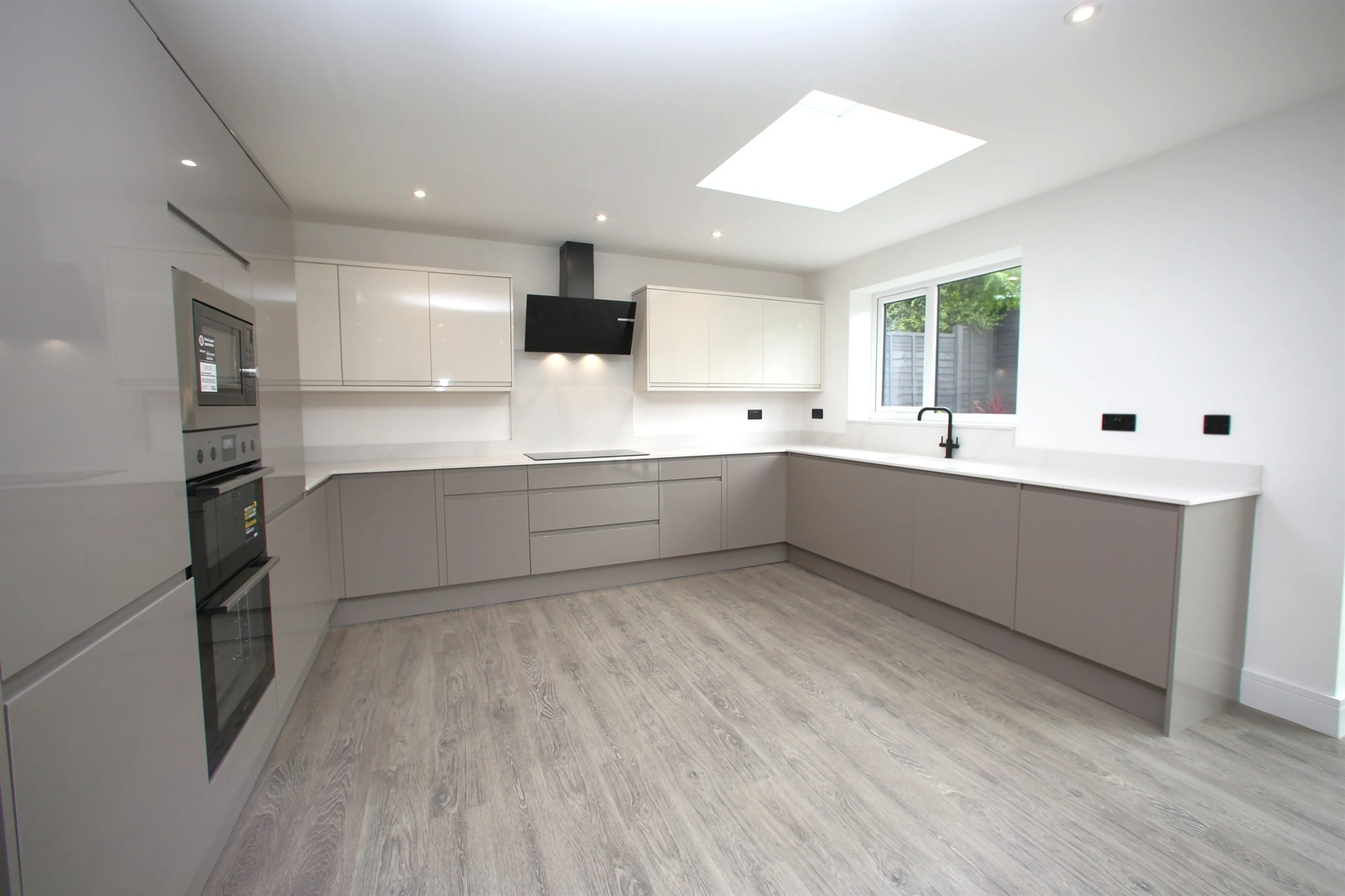 Property at Templegate Rise, Leeds