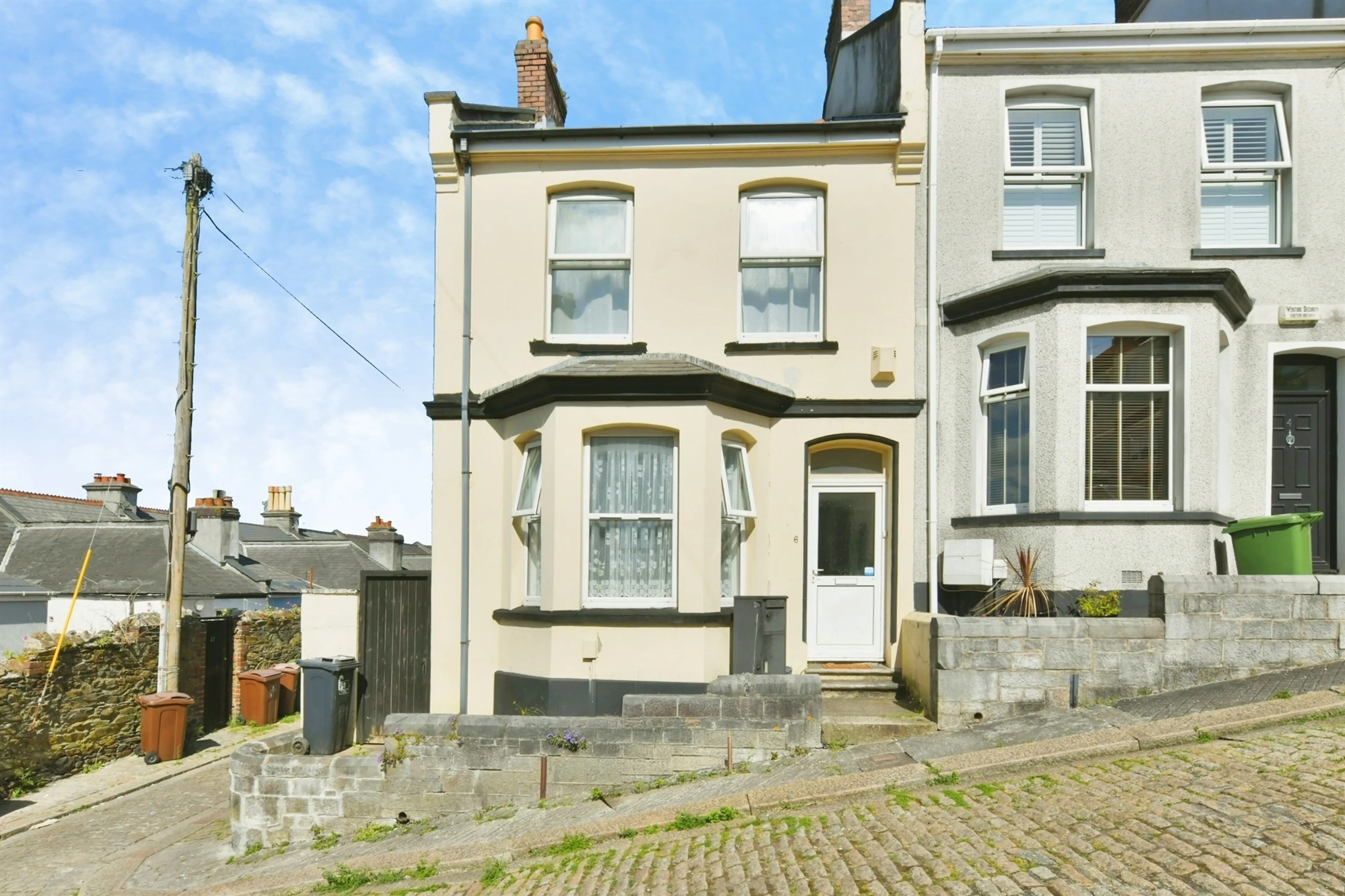 Property photo 0