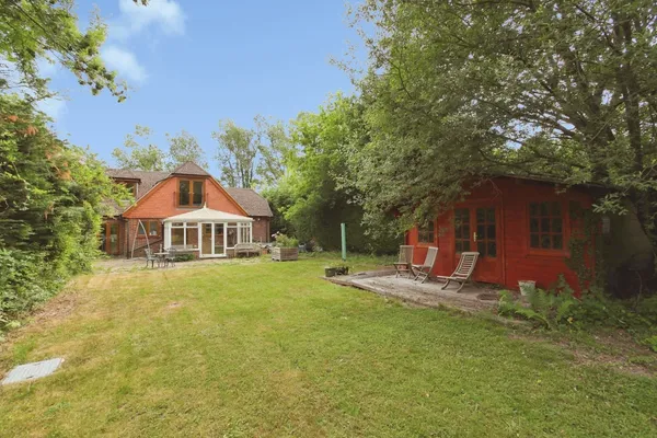 Cuckoo Lane, Tonbridge, Kent, TN11
