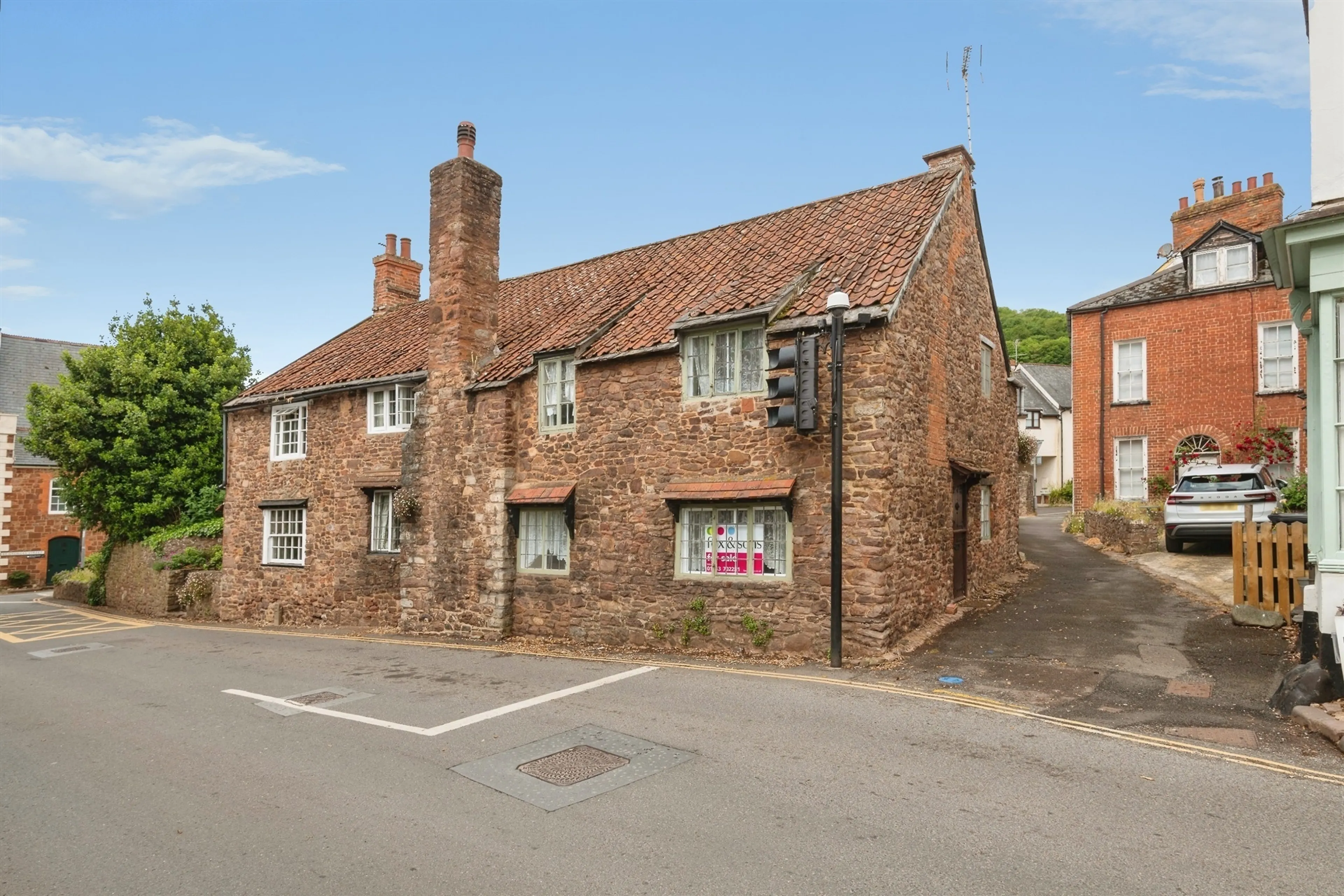 Property photo 0