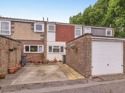 Linnet Close, Waterloovillephoto