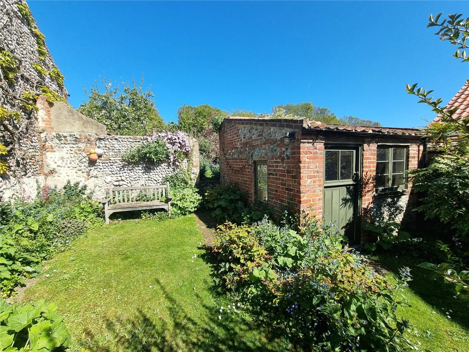 Wrights Yard, Cley, NR25 photo 16