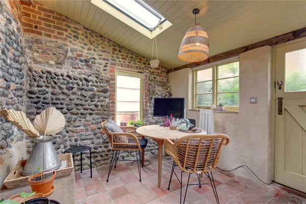Wrights Yard, Cley, NR25 photo 18
