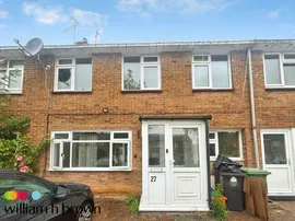 Latchetts Shaw, BASILDON photo