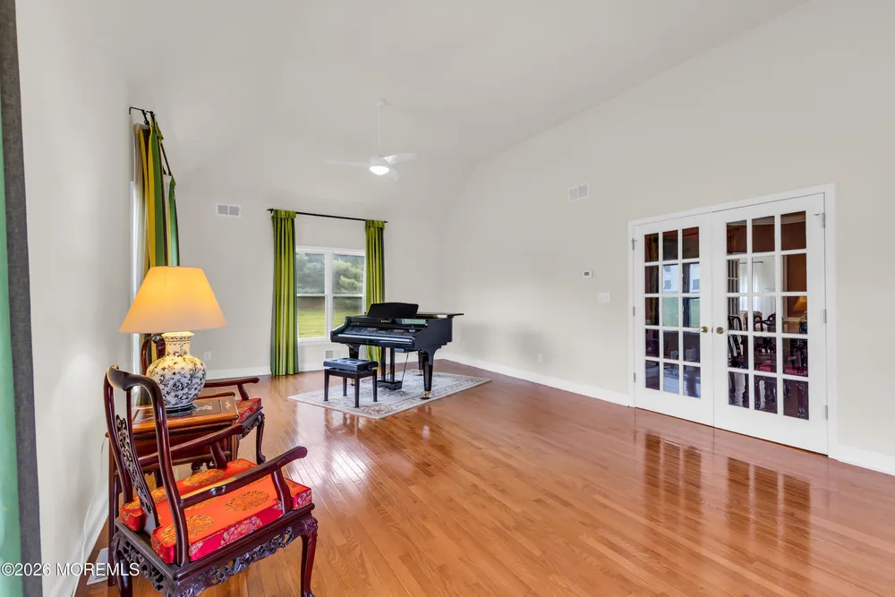 17 DIAMOND HILL ROAD, Marlboro, NJ 07746