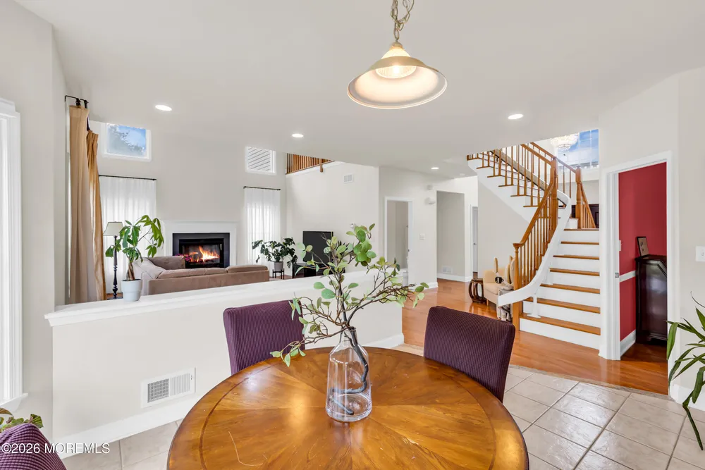 17 DIAMOND HILL ROAD, Marlboro, NJ 07746