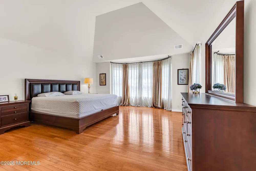 17 DIAMOND HILL ROAD, Marlboro, NJ 07746